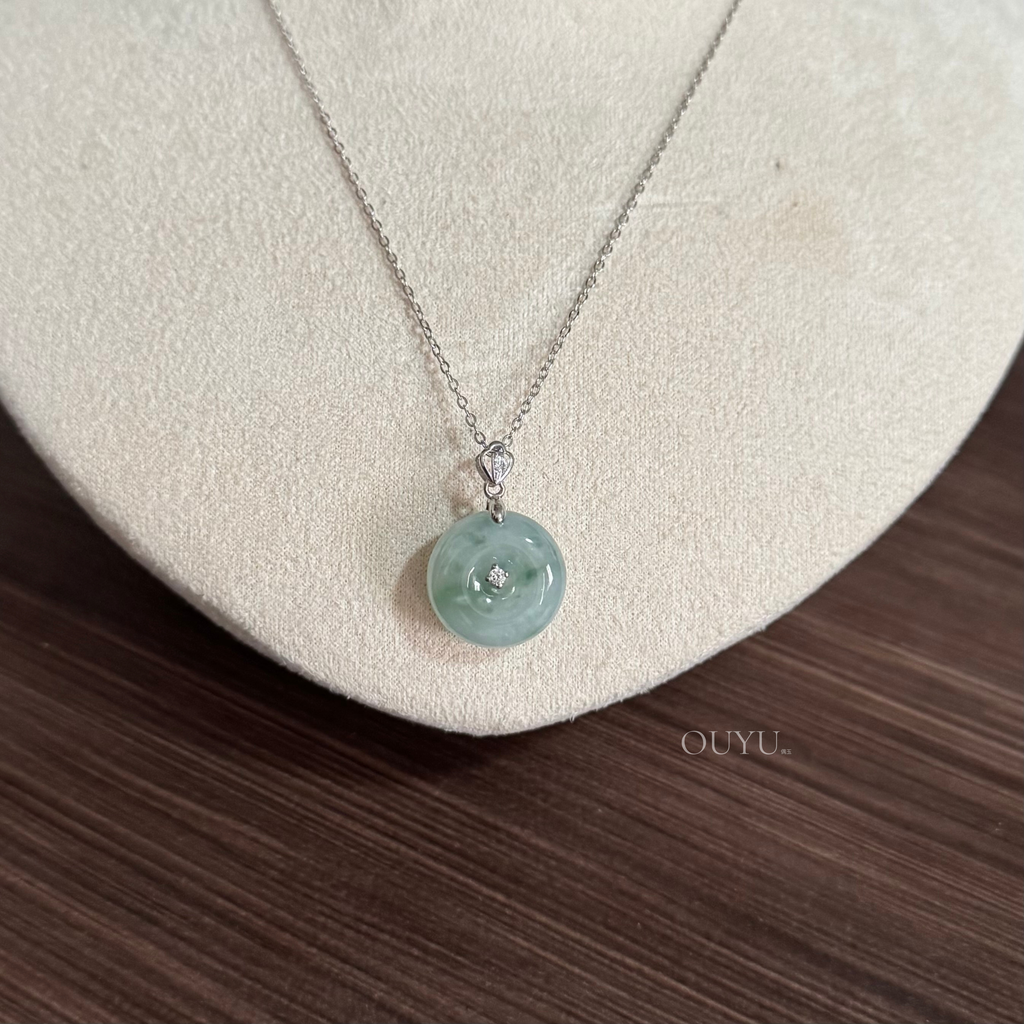 Floating Flowers · 飘花平安扣 Necklace