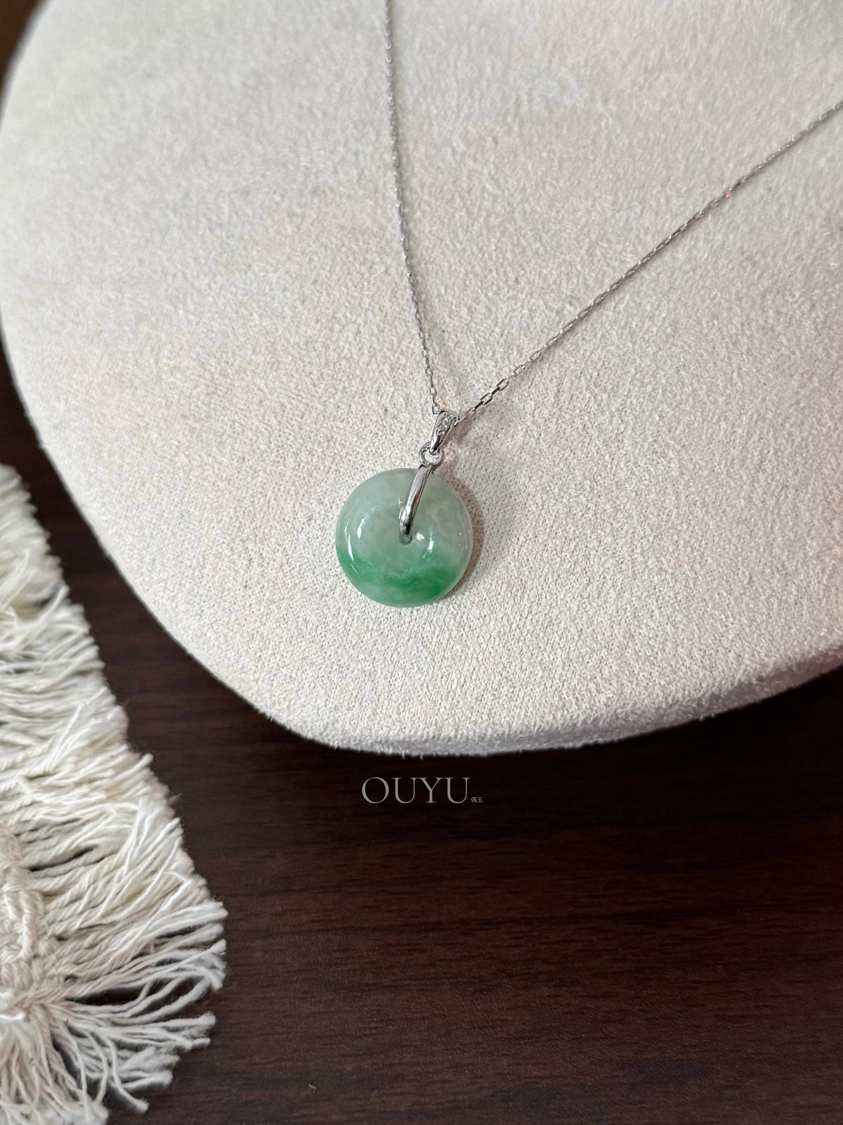 Misty Green Necklace · 平安扣
