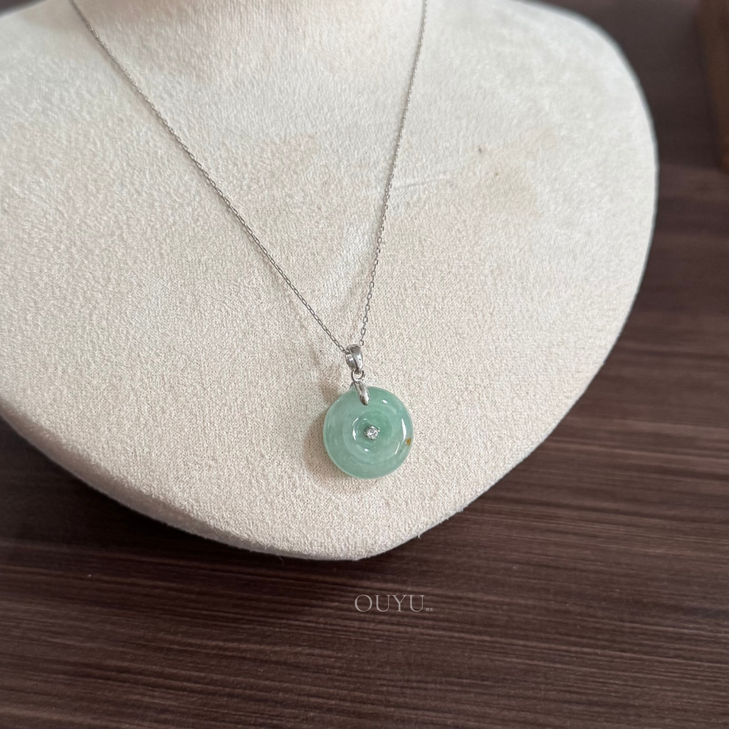 Mint Green (yellow speckles) · Necklace