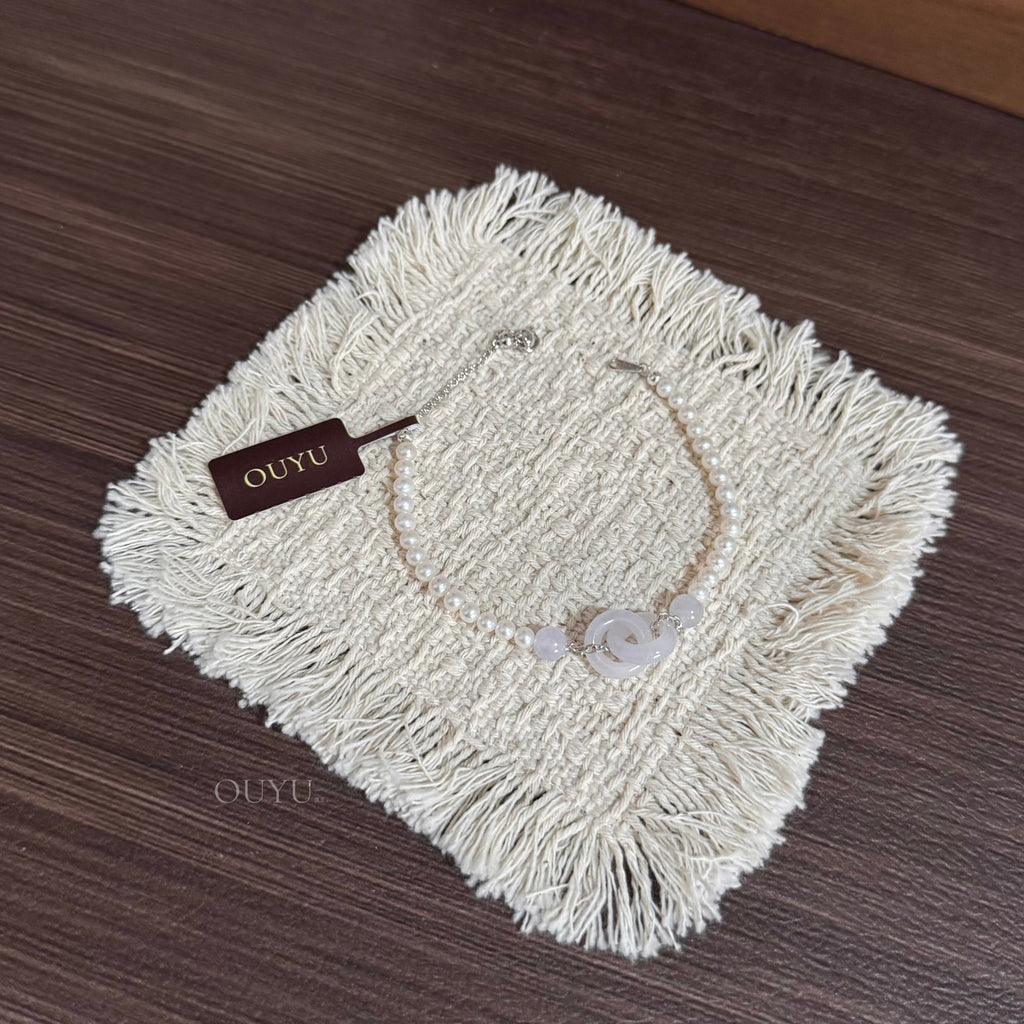 Interlocking Pendant Bracelet
