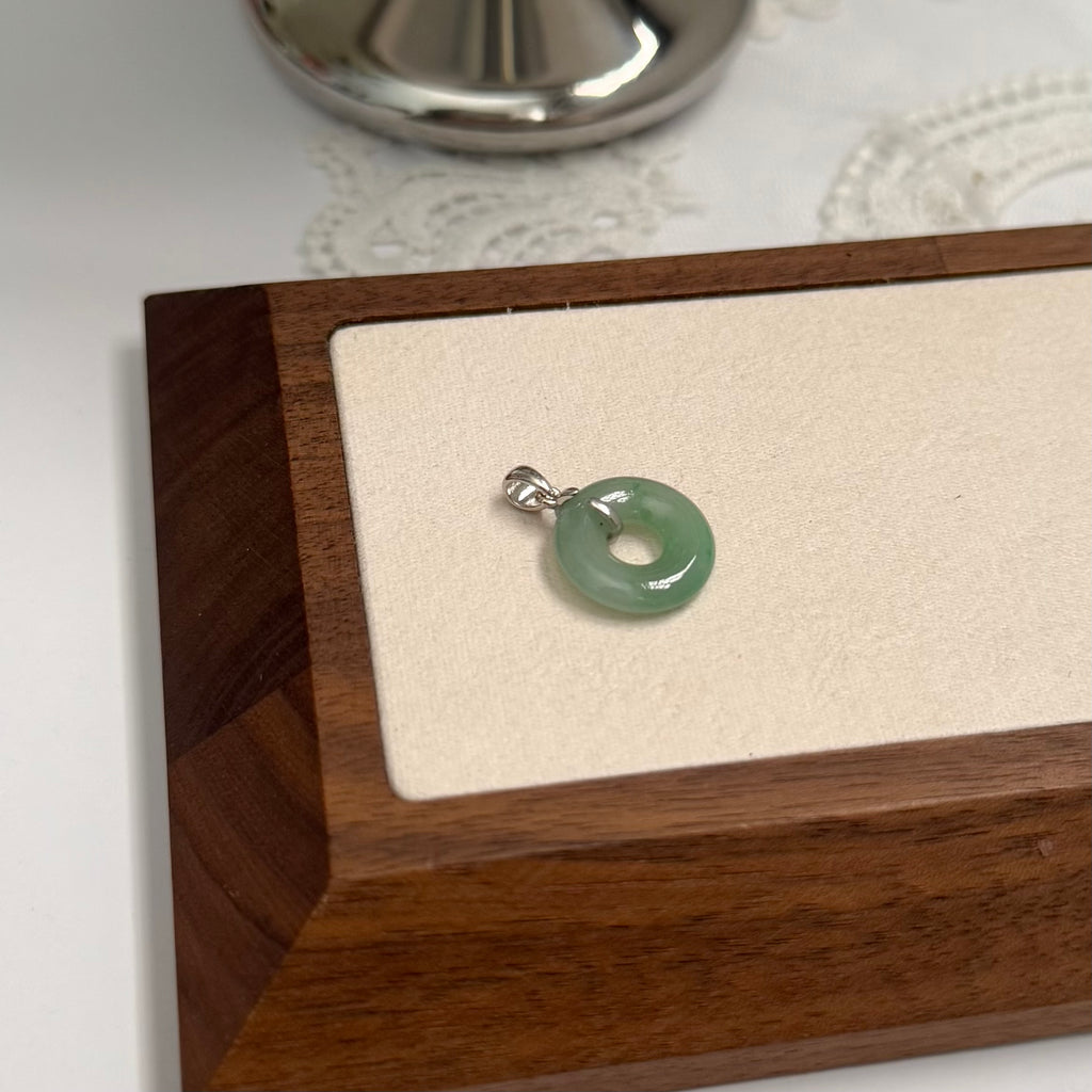 Donut (pendant only)