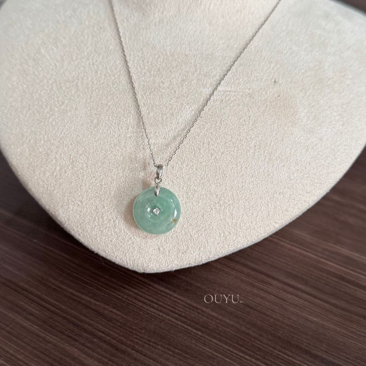 Mint Green (yellow speckles) · Necklace
