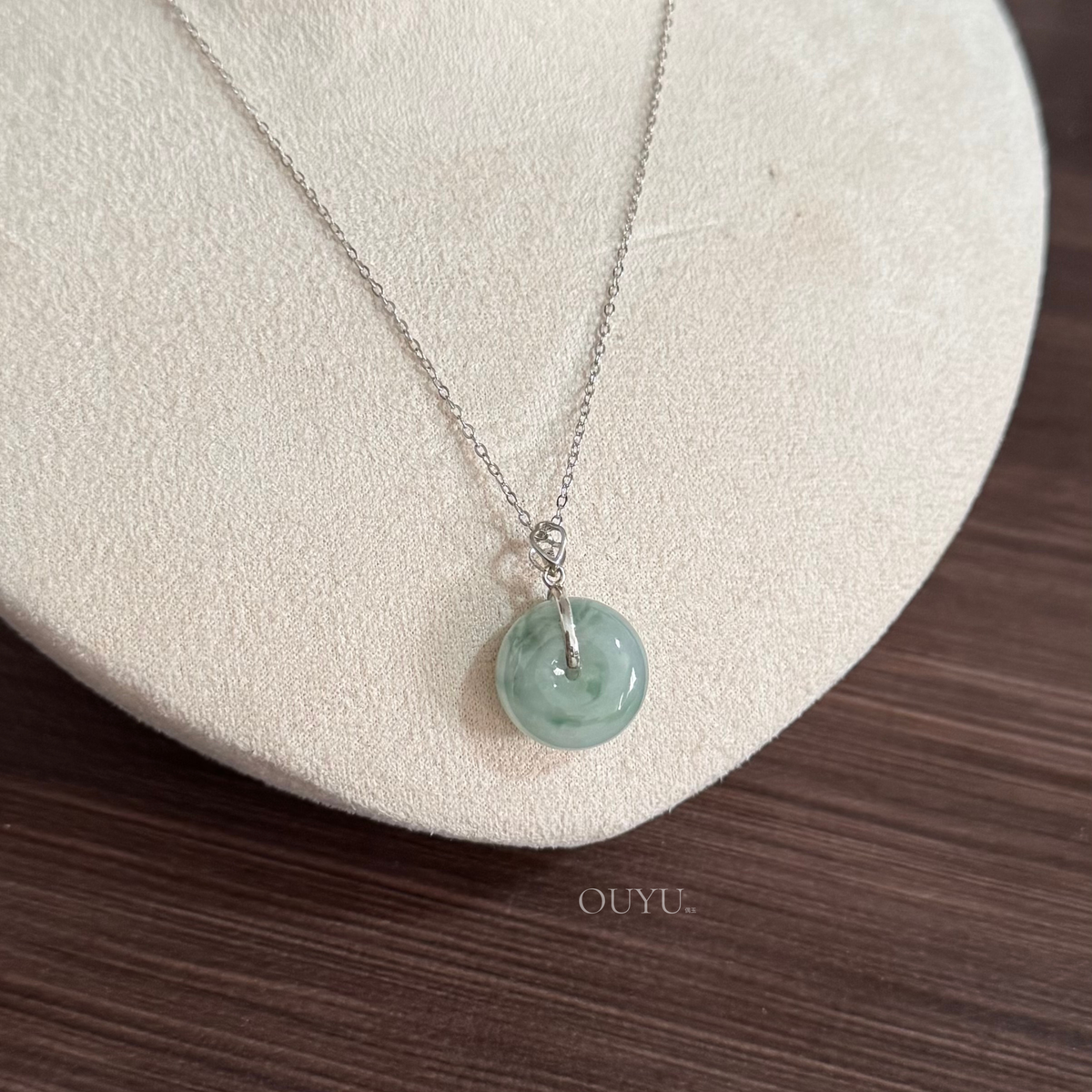 Floating Flowers · 飘花平安扣 Necklace