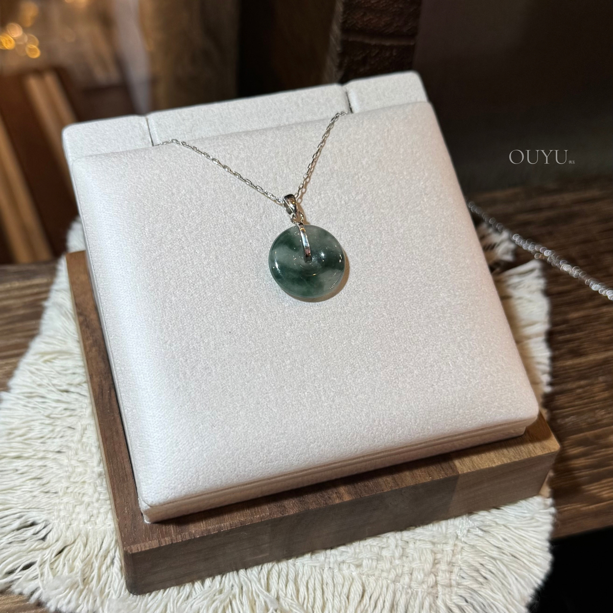 Moss Green Necklace · 平安扣