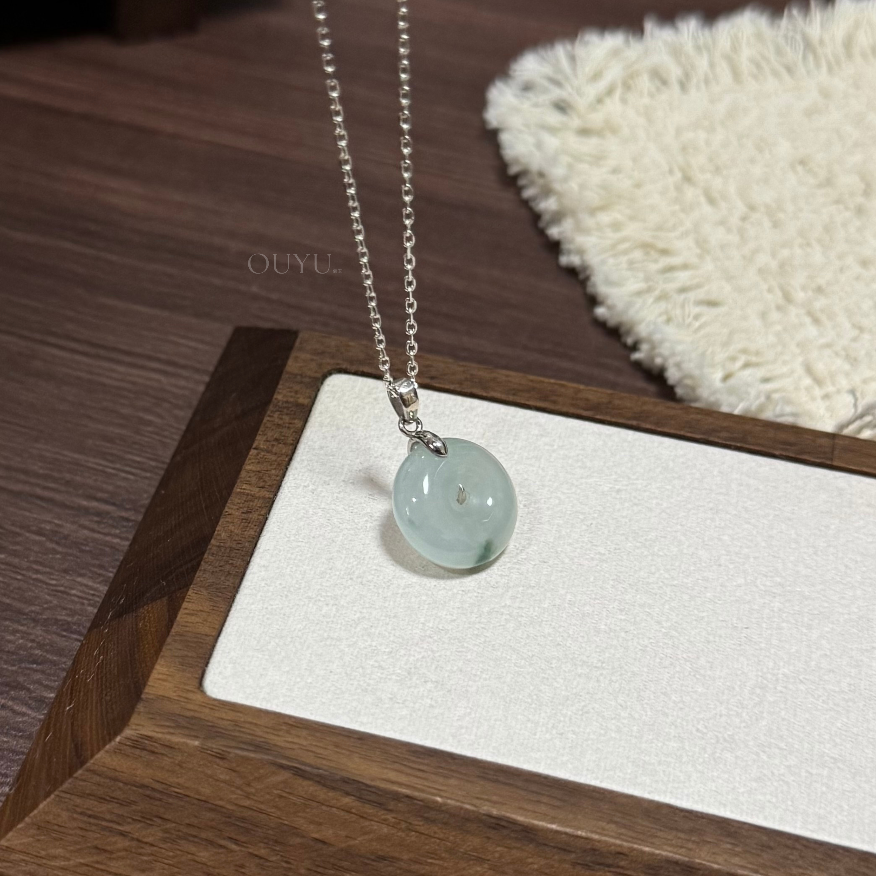 Jadeite Necklace (平安扣)