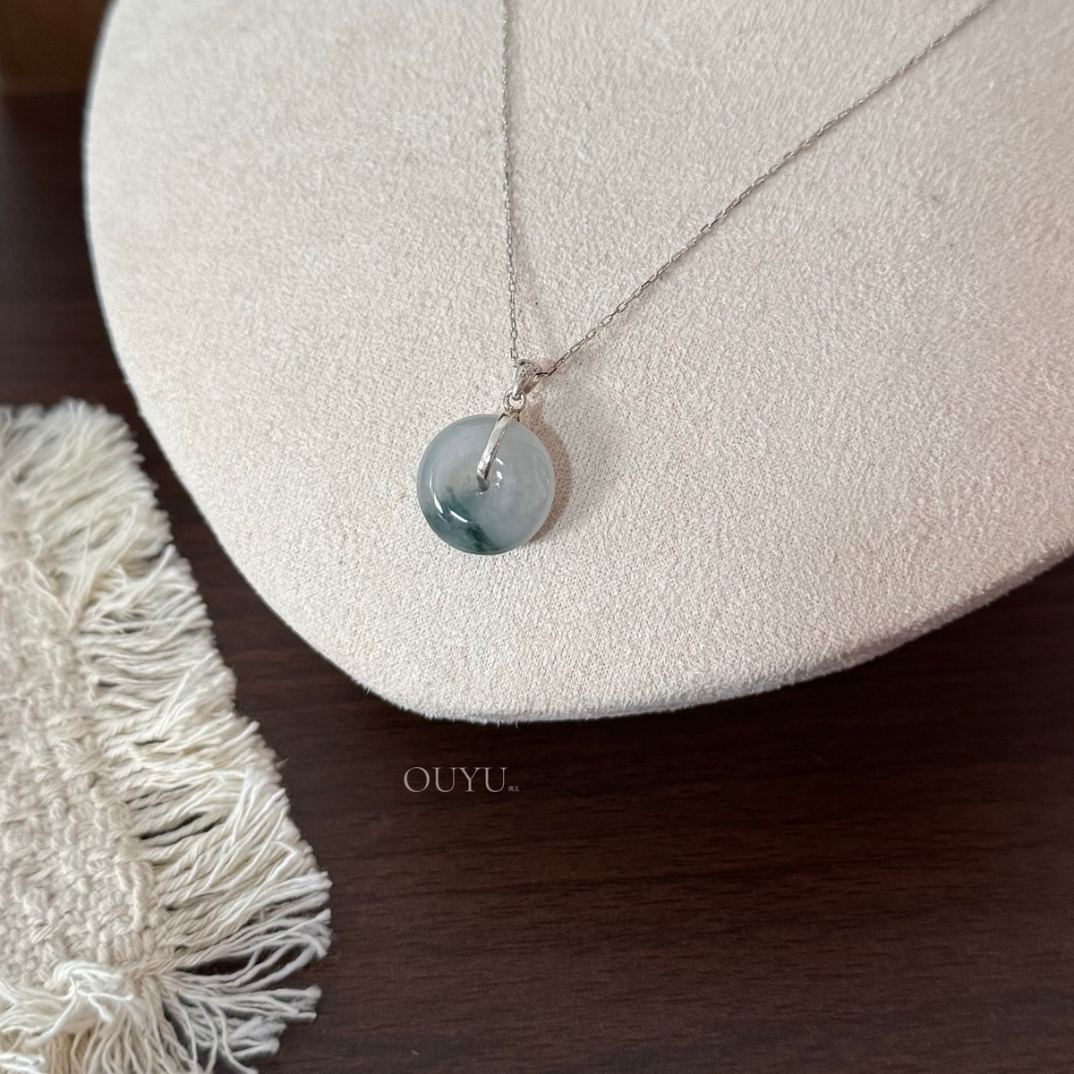 Bluish Green Floating Flower · 平安扣