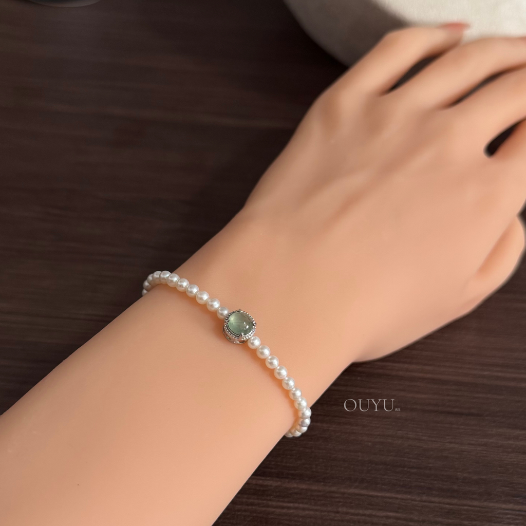 Icy Charm X Freshwater Pearls · Bracelet