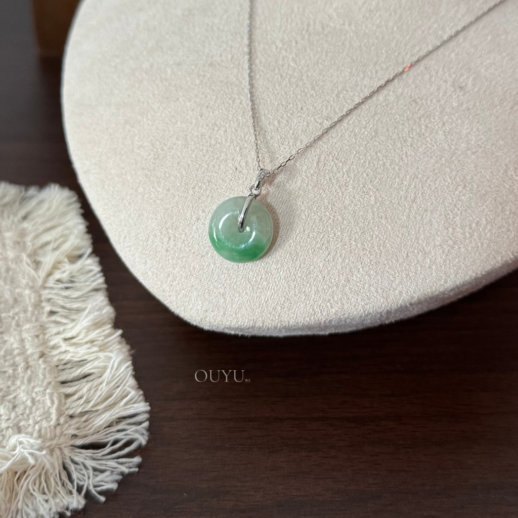 Misty Green Necklace · 平安扣