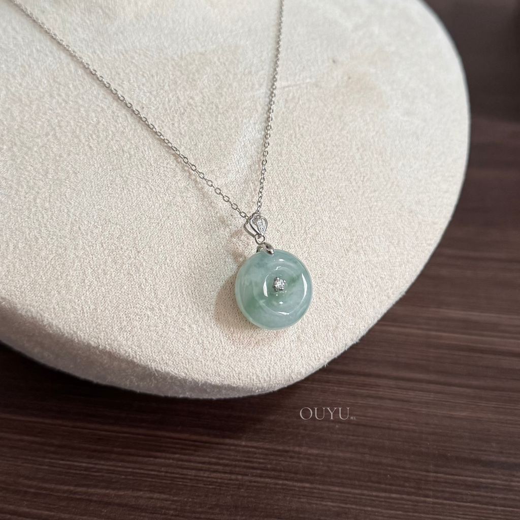 Floating Flowers · 飘花平安扣 Necklace