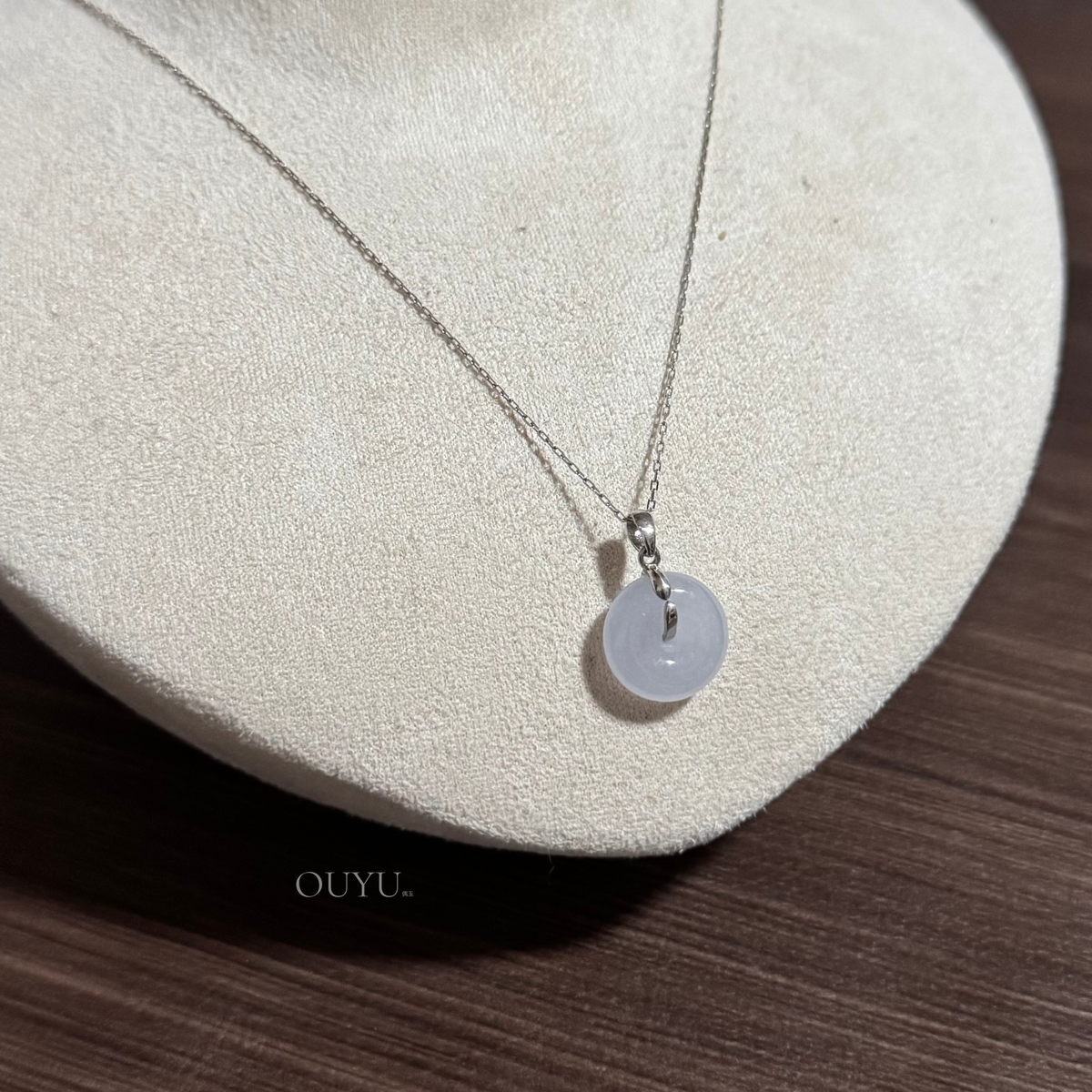 Petite Buckle 平安扣 Necklace · Cool Undertone