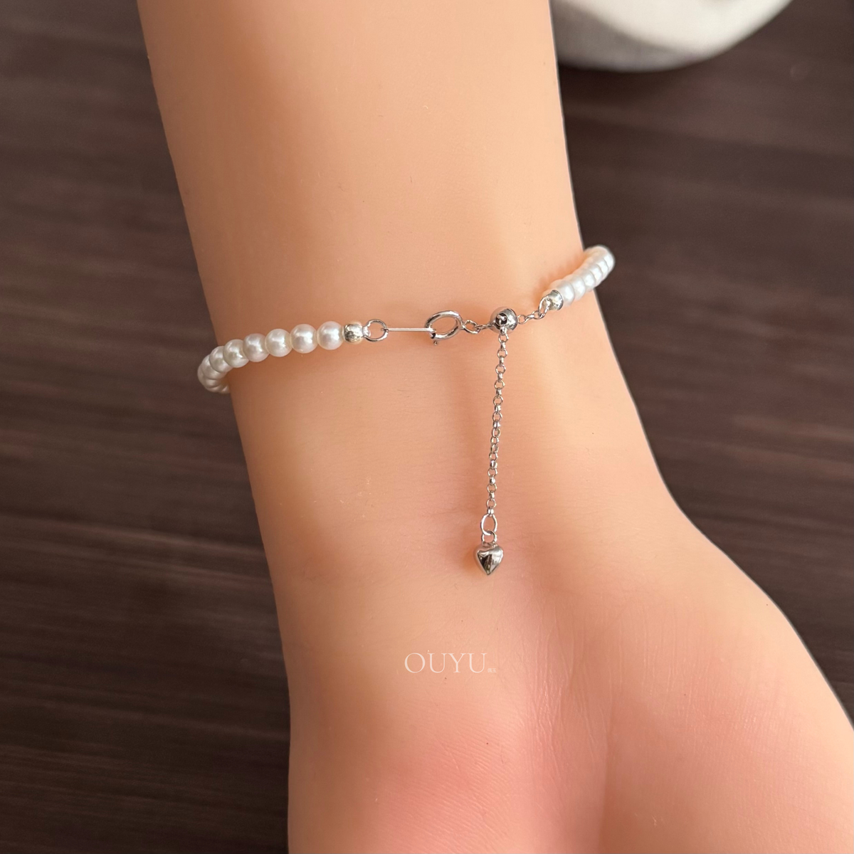 Icy Charm X Freshwater Pearls · Bracelet